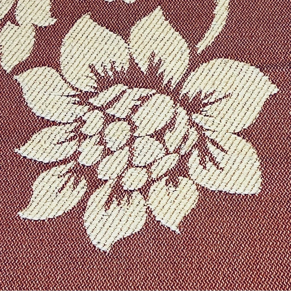Vintage Tapestry Style Queen Bedspread Rose Colored White Floral Pattern
